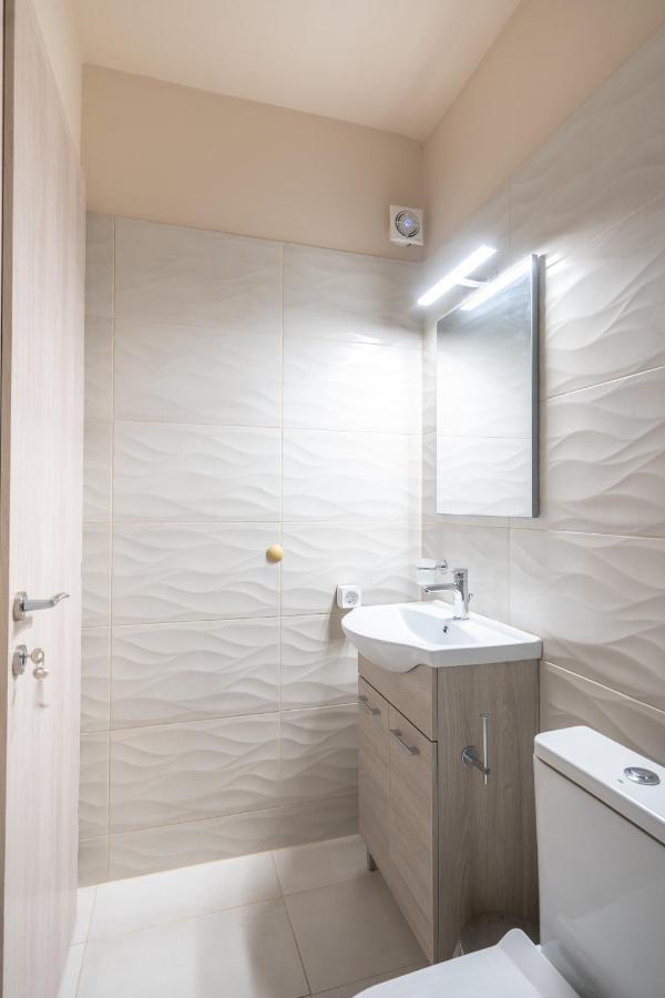 Monastiraki Metro St Studio For 2 Persons Athens Ngoại thất bức ảnh
